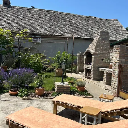 Kuca Na Selu “anna” 度假居 Feketić